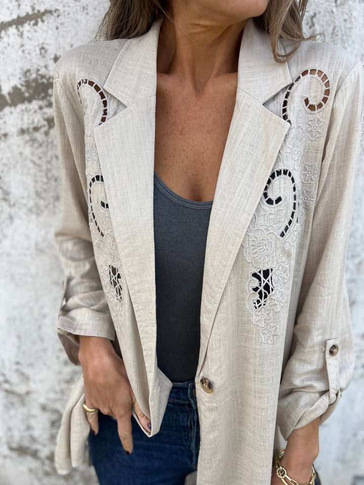 Camisa con bordados