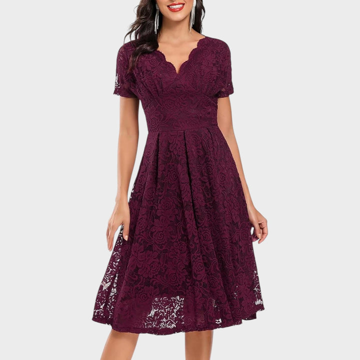 Mara – Vestido de Encaje Floral