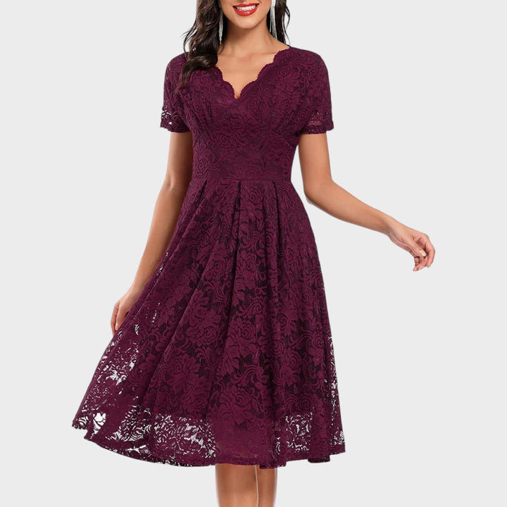 Mara – Vestido de Encaje Floral